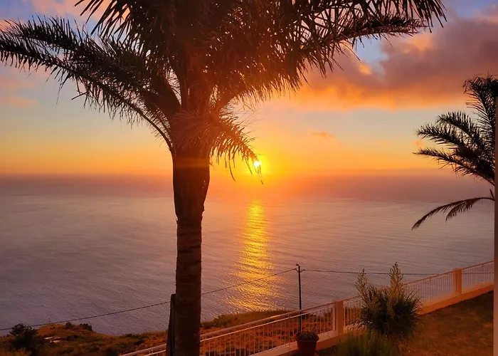 The Best Sea View In Madeira - Casa Farol
