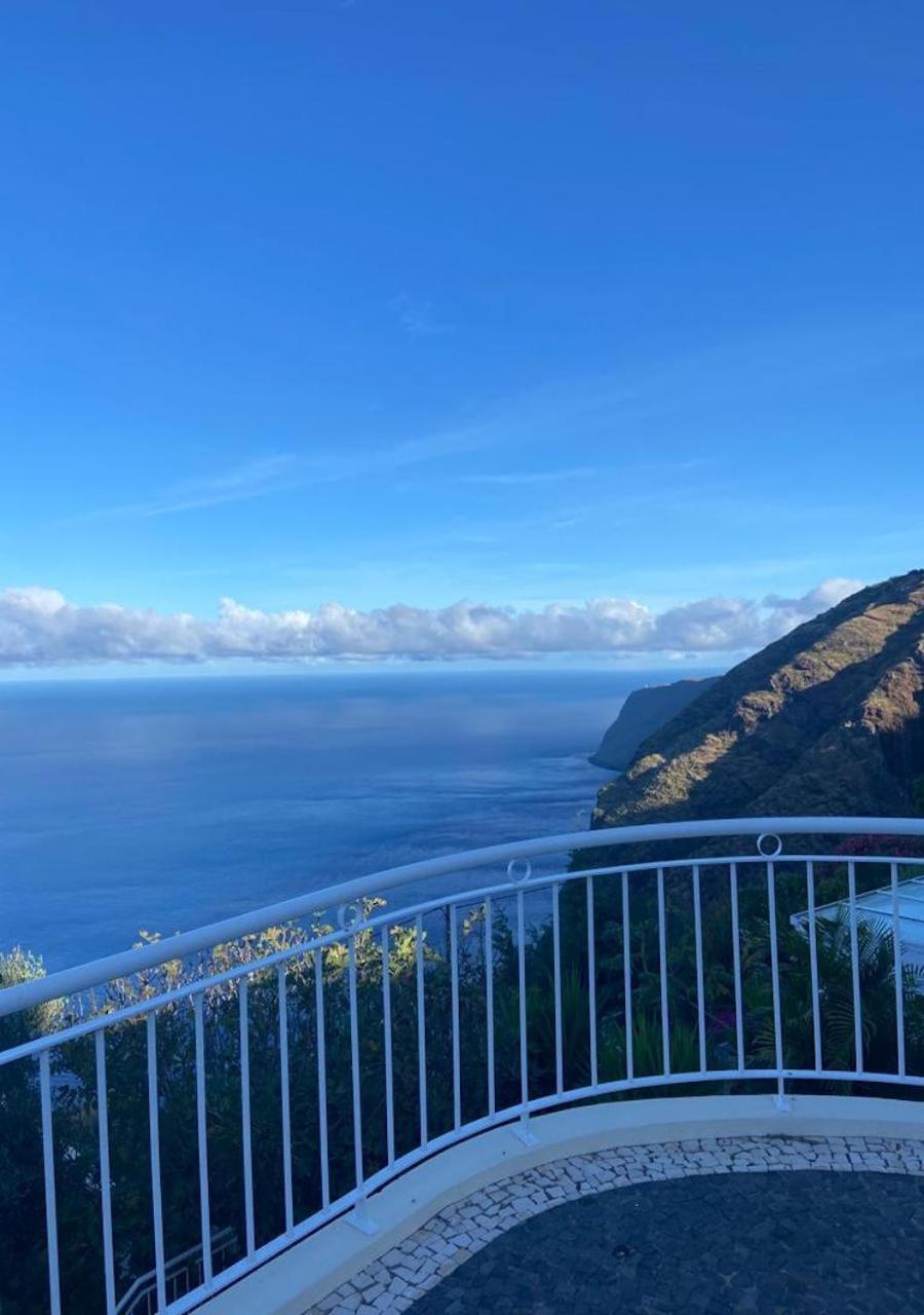 The Best Sea View In Madeira - Casa Farol Faja da Ovelha