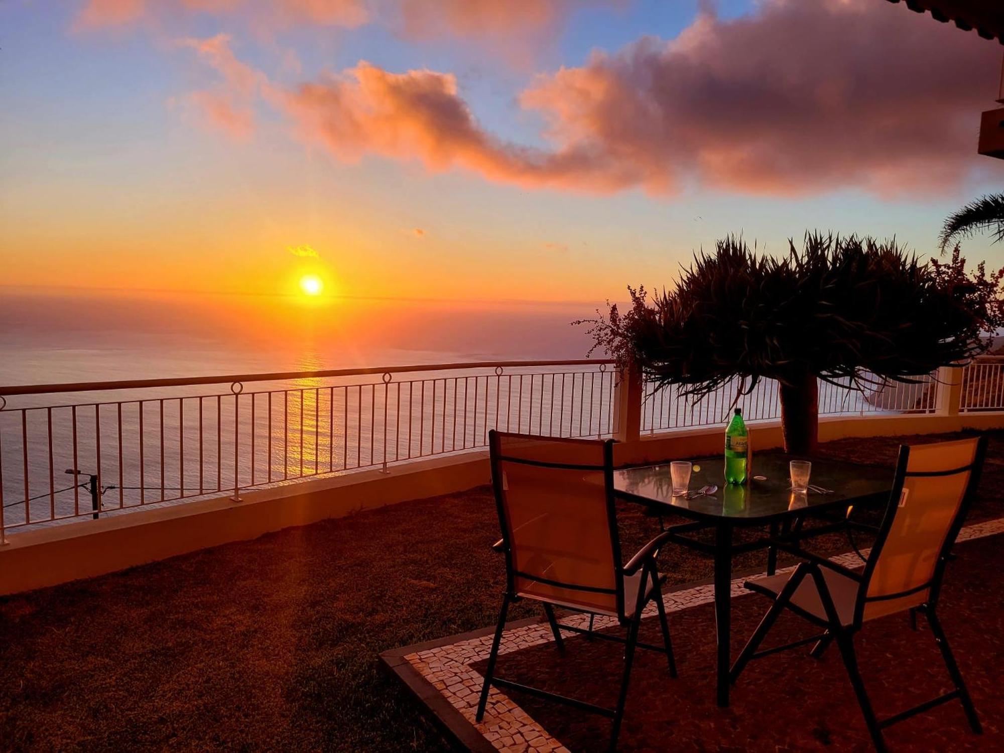 The Best Sea View In Madeira - Casa Farol Villa